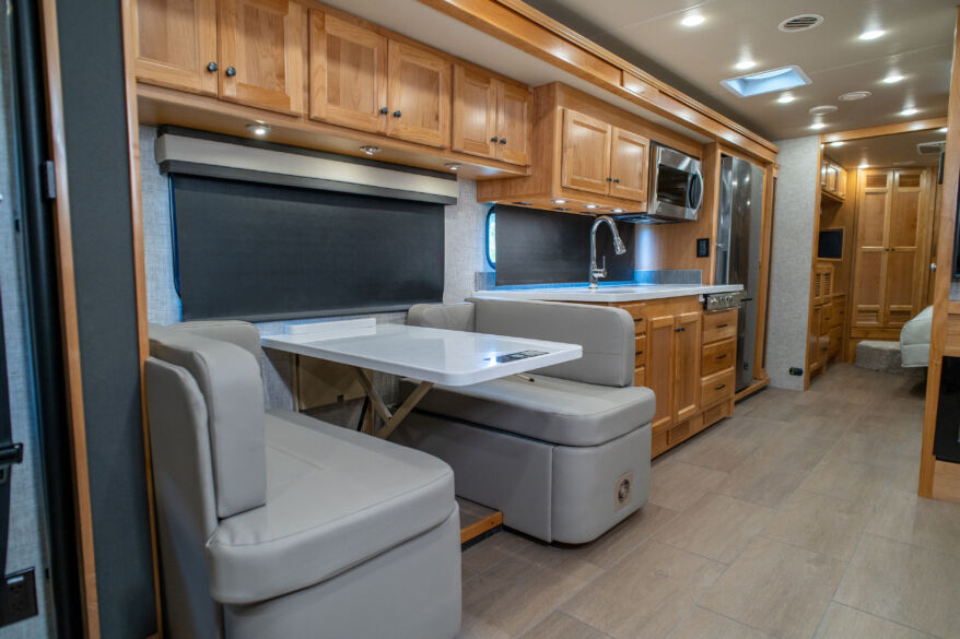 RED 340 dinette