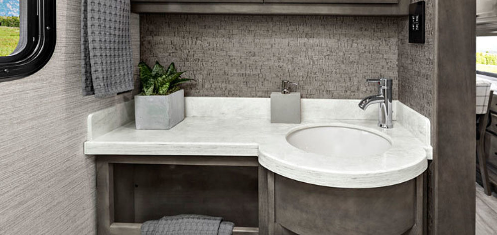 MY22 Breeze Bathroom Wide