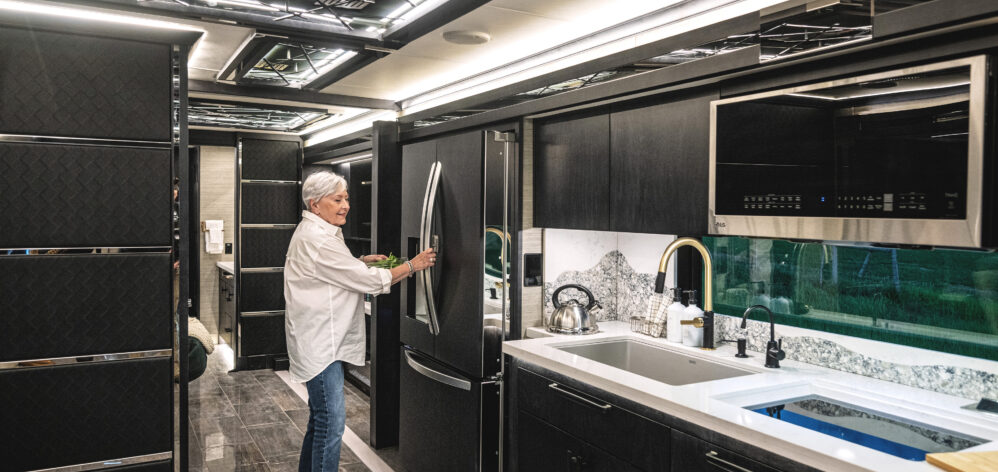 Zephyr interior 2