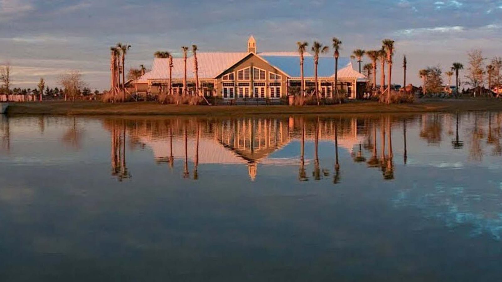 Top 10 Southern RV Resorts and Casitas for Snowbirds