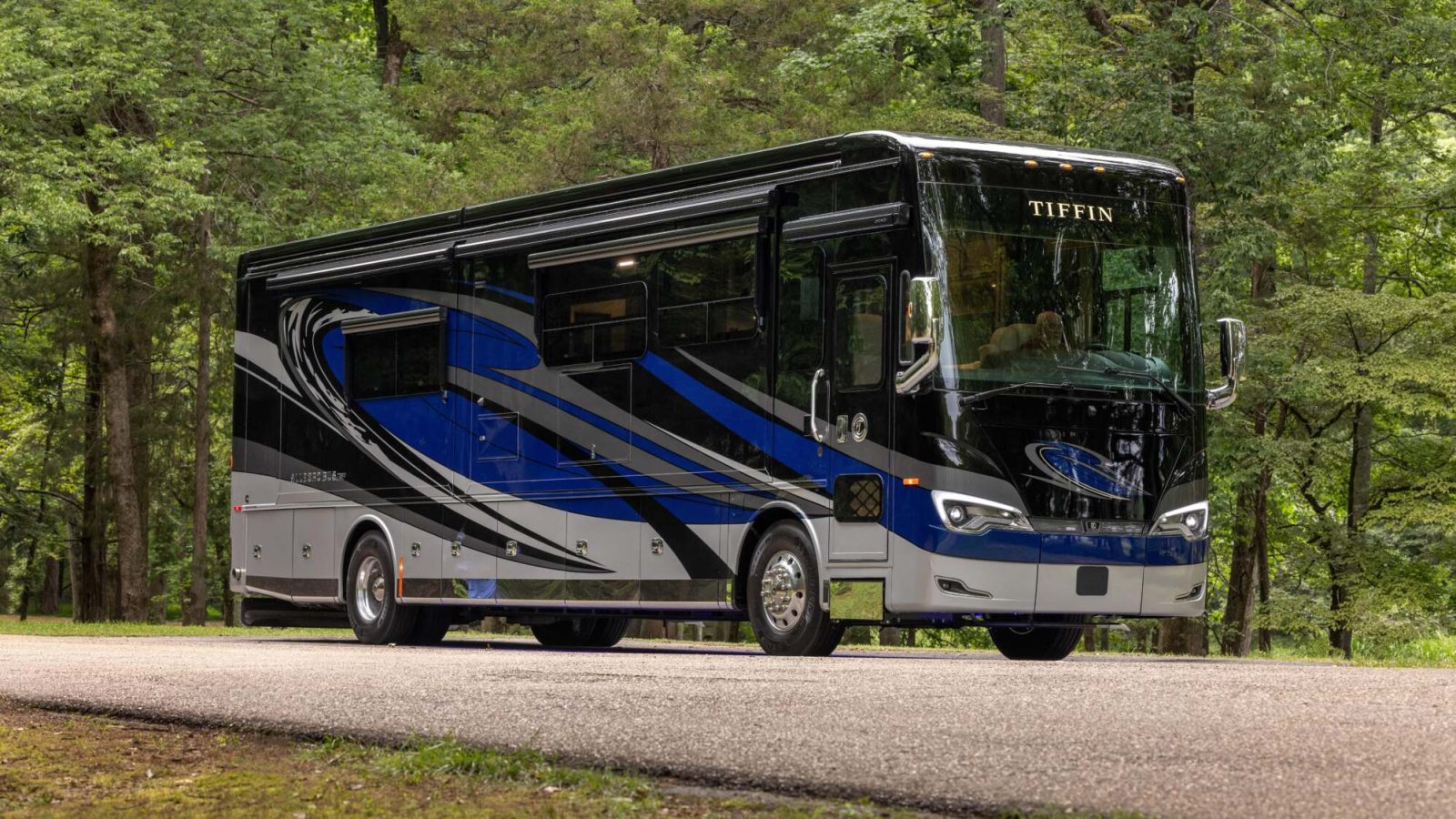 2024 Allegro Bus 40 IP Floor Plan Spotlight