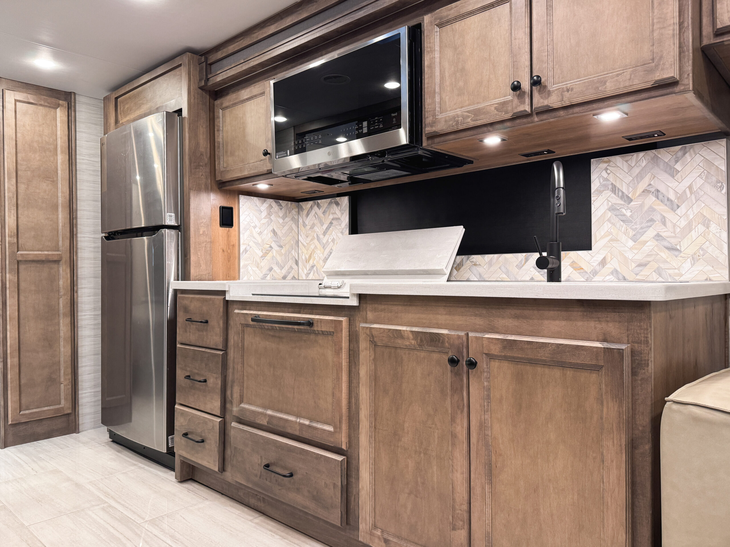 Allegro Bay 34 DB (NEW) Image