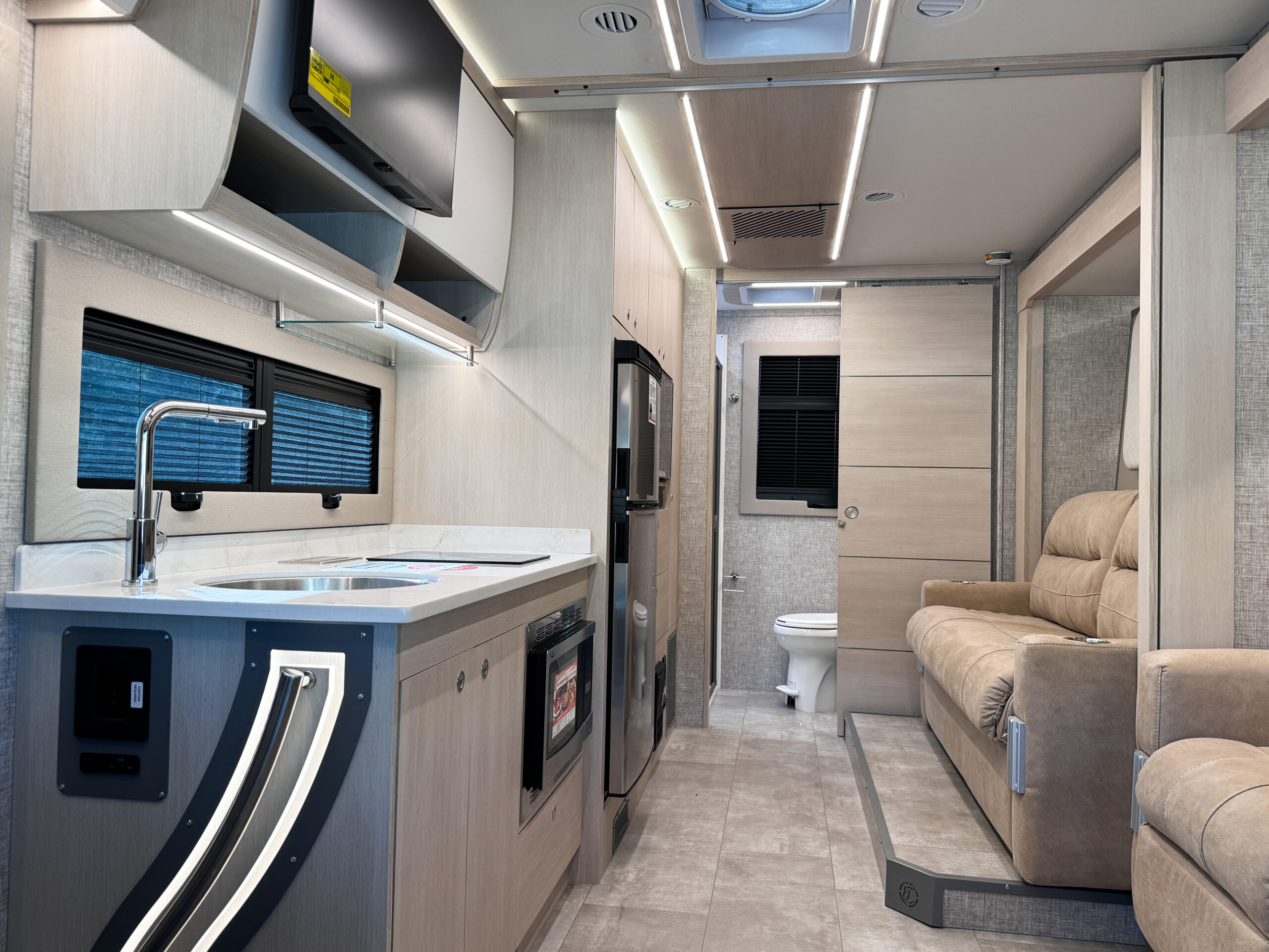  Wayfarer 25 XRW Image
