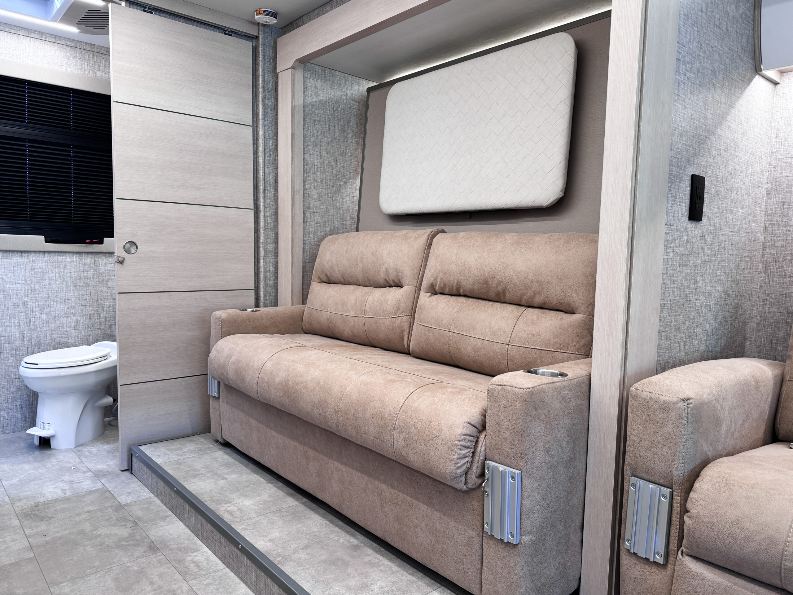  Wayfarer 25 XRW Image