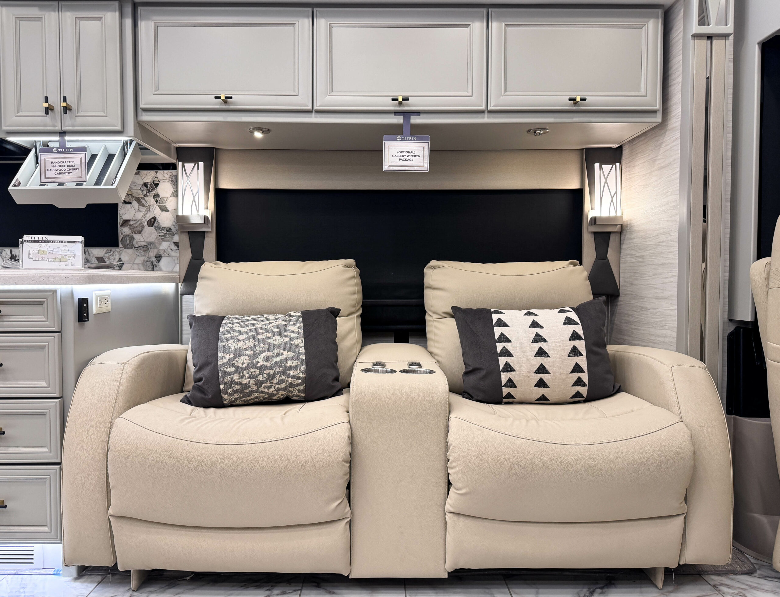  Allegro Bus 40 IP  Image