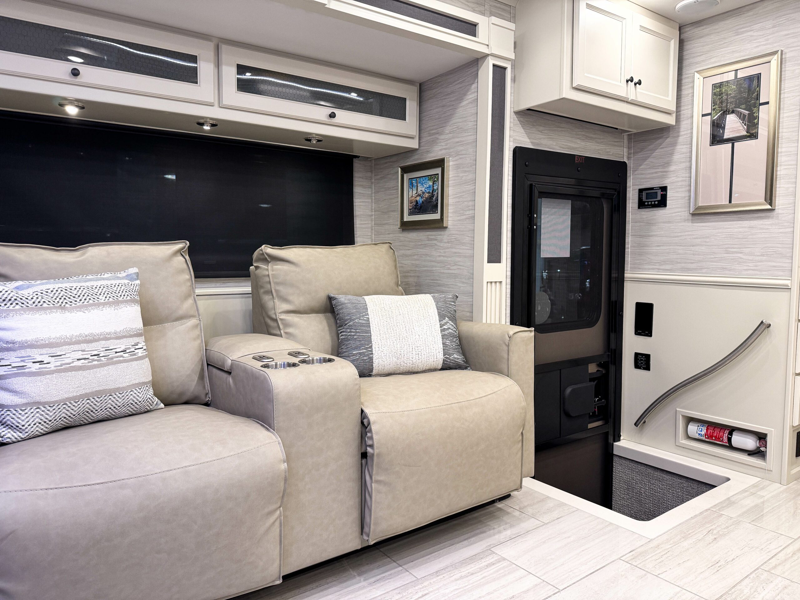 Allegro Bay 38 BB Image