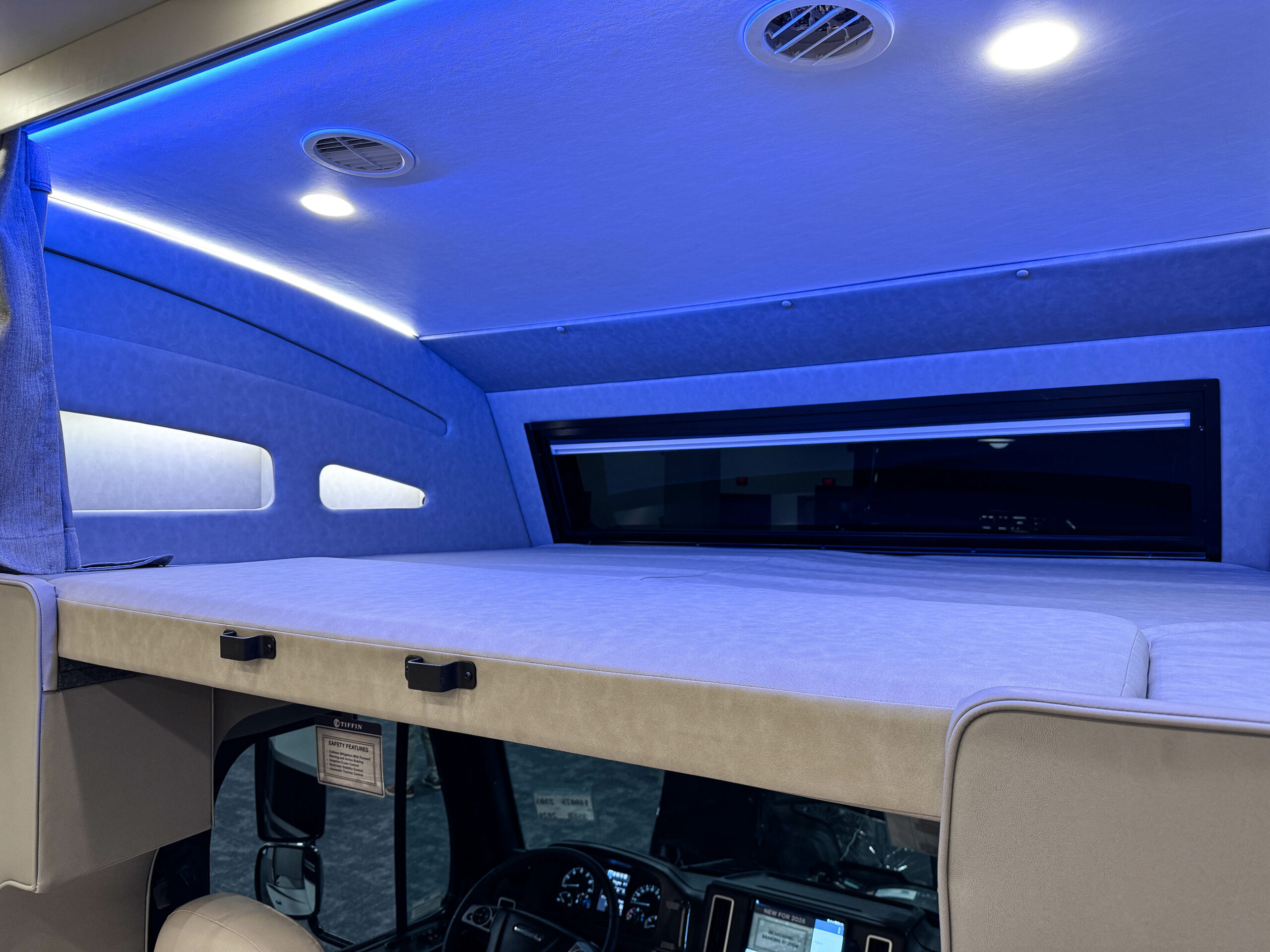 Allegro Bay 38 BB Image