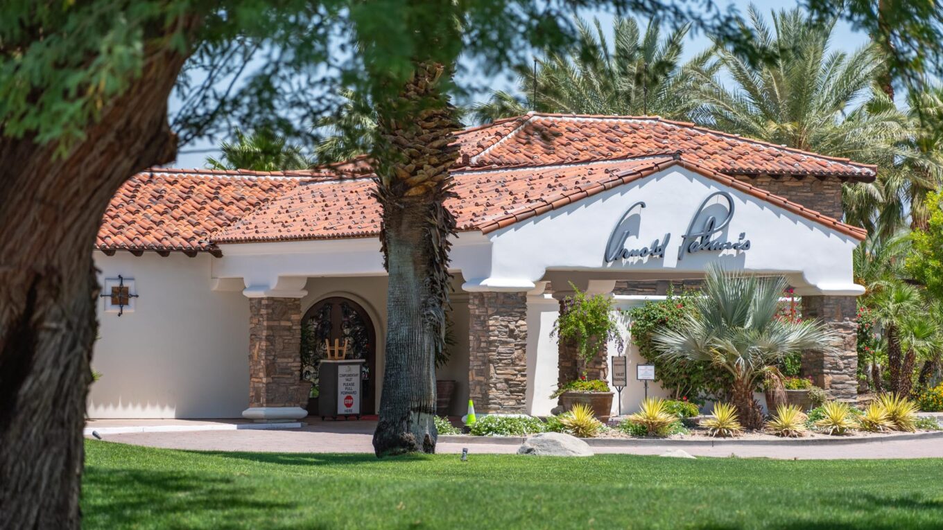 Beyond the Gate: How to Choose the Right RV Resort Community for Your Tiffin Lifestyle